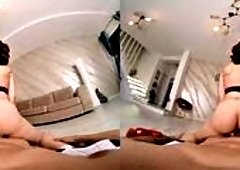 Teen Blowjob Thrills Big Cock Until Testosterone Spikes