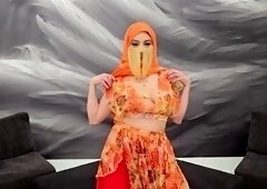 Sasha Pearl - The Incredibly Sensual Muslim MILF