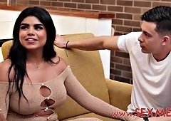Latina Roxsana Gutierrez Caught in Steamy Lovers Dilemma