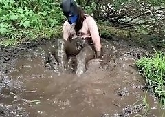 The mud gets fucking dirty!