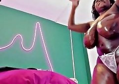Ebony Babes Big Boobs Bounce